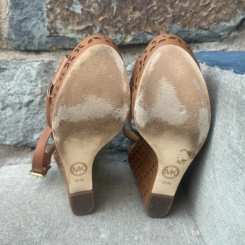 Michael Kors Sienna Cutout Wedge Sandals size 8.5